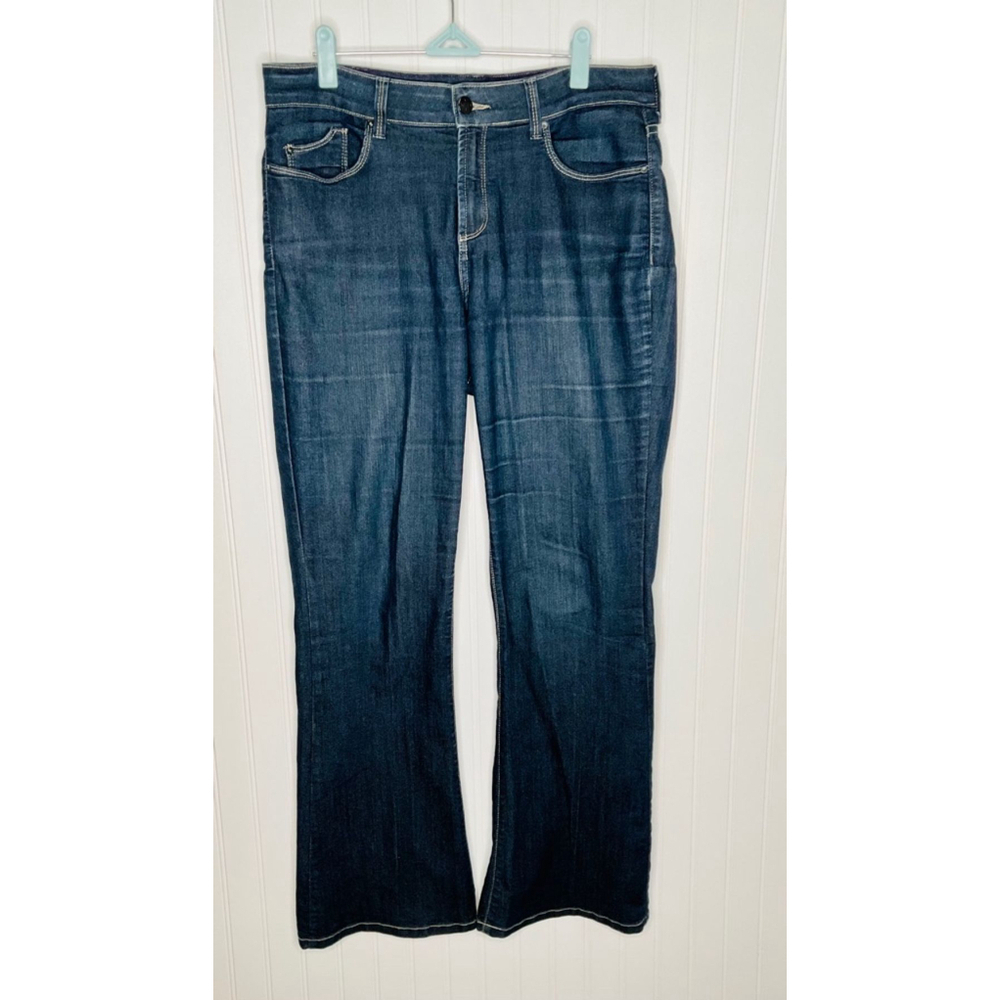 Women's NYDJ Flare Boot cut Jeans Size 10 Dark wash